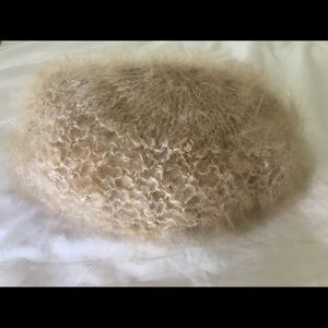 Hand knit mohair ivory l& camel beret size small